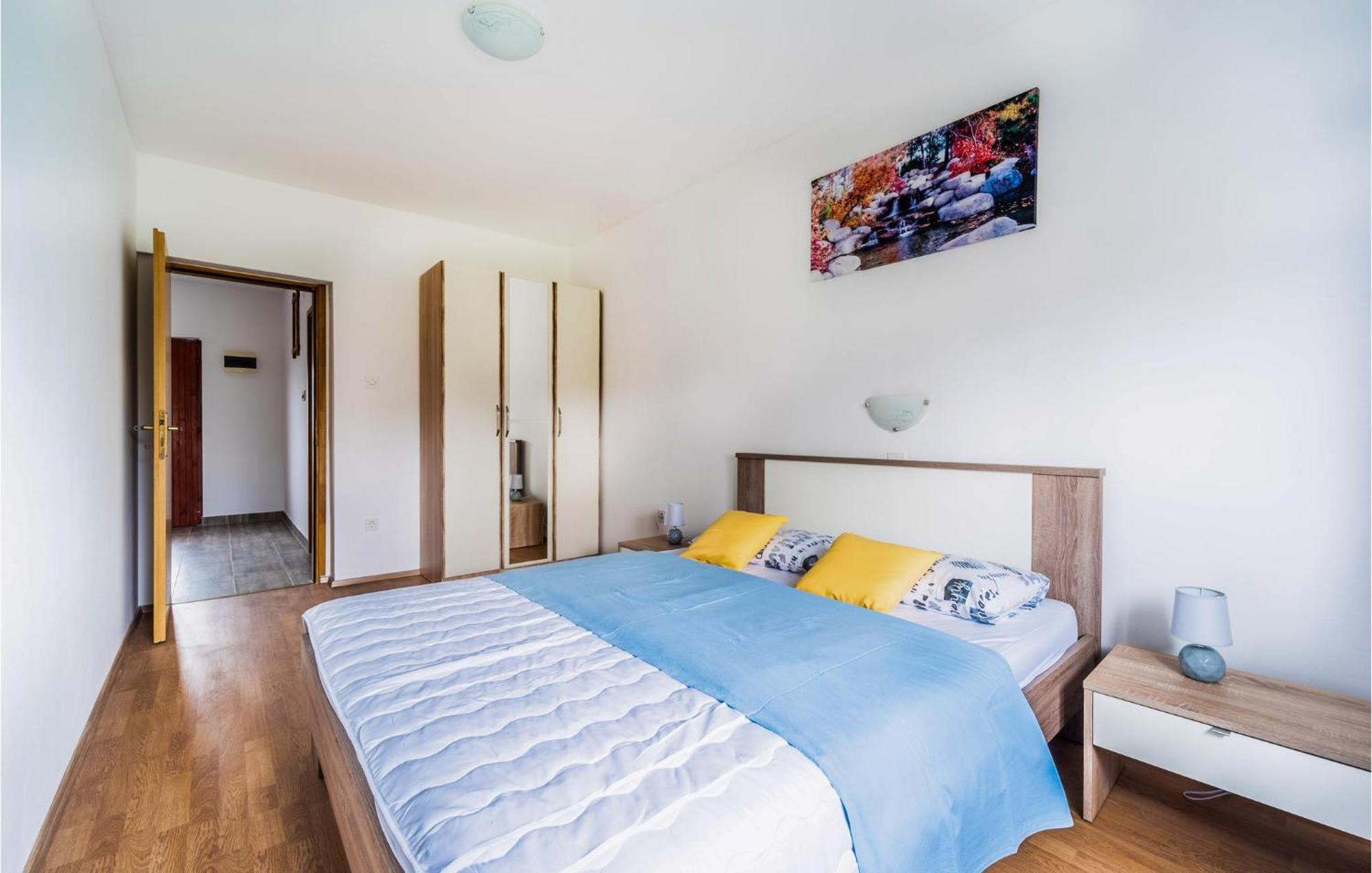 Amazing Apartment In Krnica With Kitchen Экстерьер фото