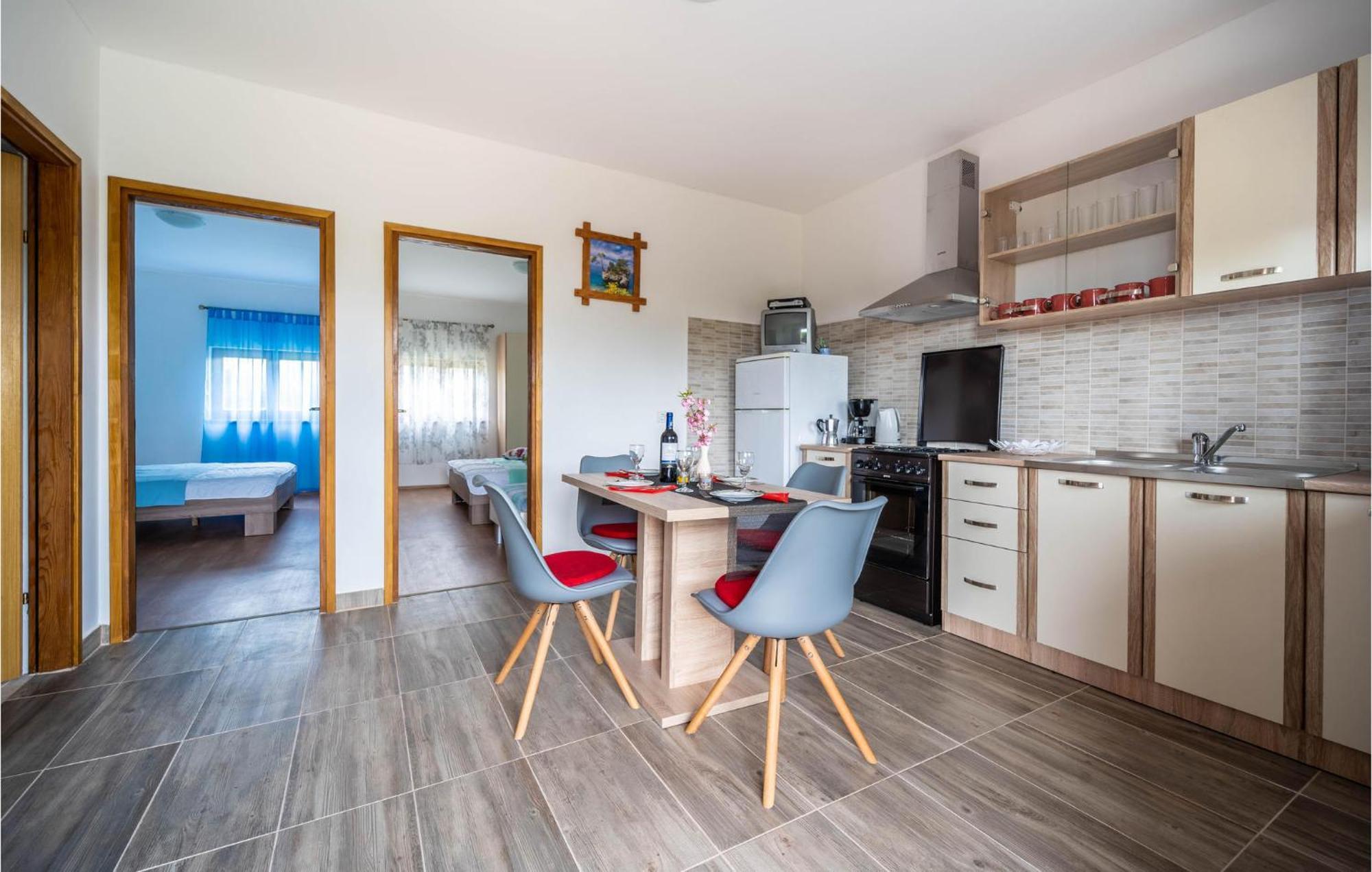 Amazing Apartment In Krnica With Kitchen Экстерьер фото
